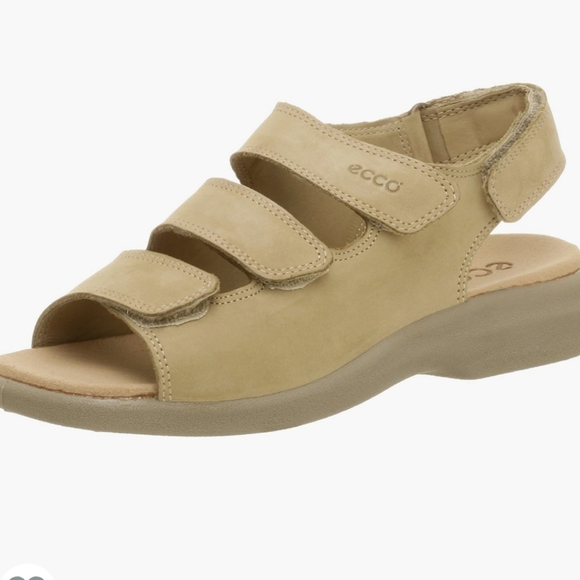 ECCO 3 Strap Sandal in color Sand sz 37 - 6 or 6.5 - Picture 1 of 9